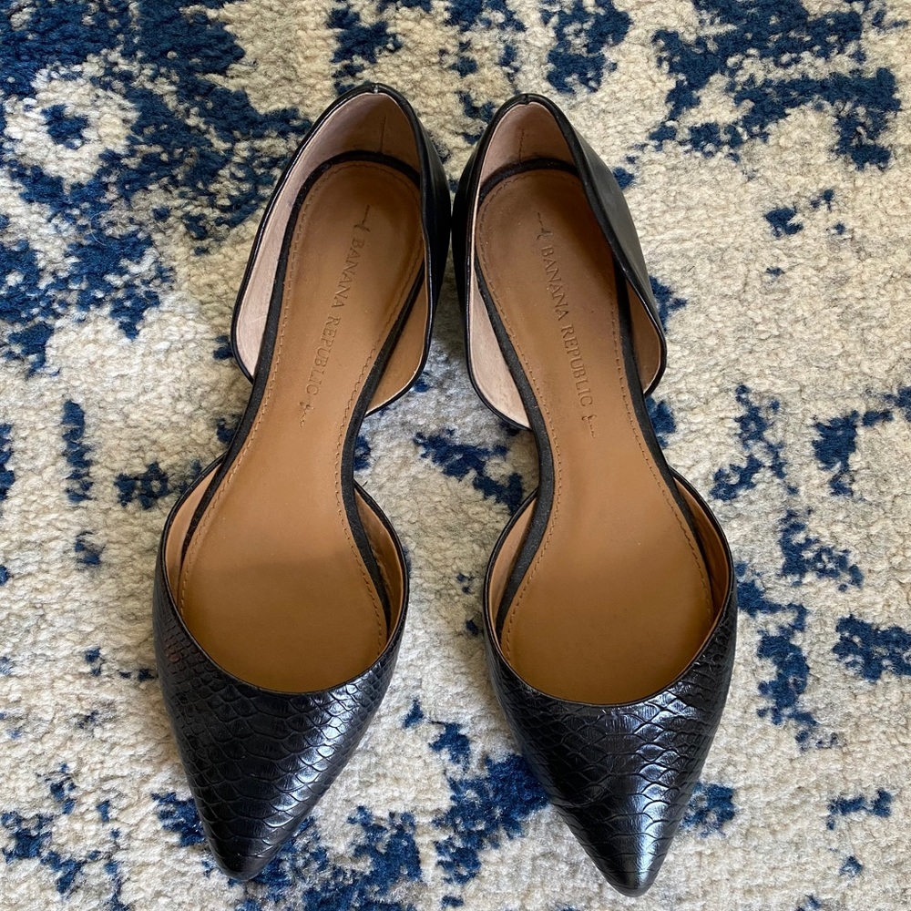 Banana Republic Black Leather D’Orsay Flats